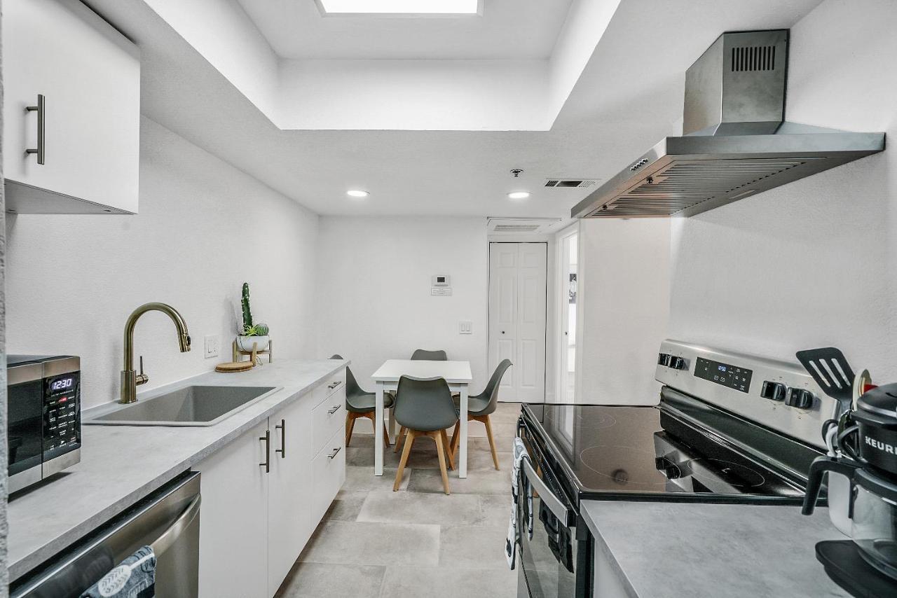 Condo Close To Strip And Raiders Stadium Las Vegas Extérieur photo