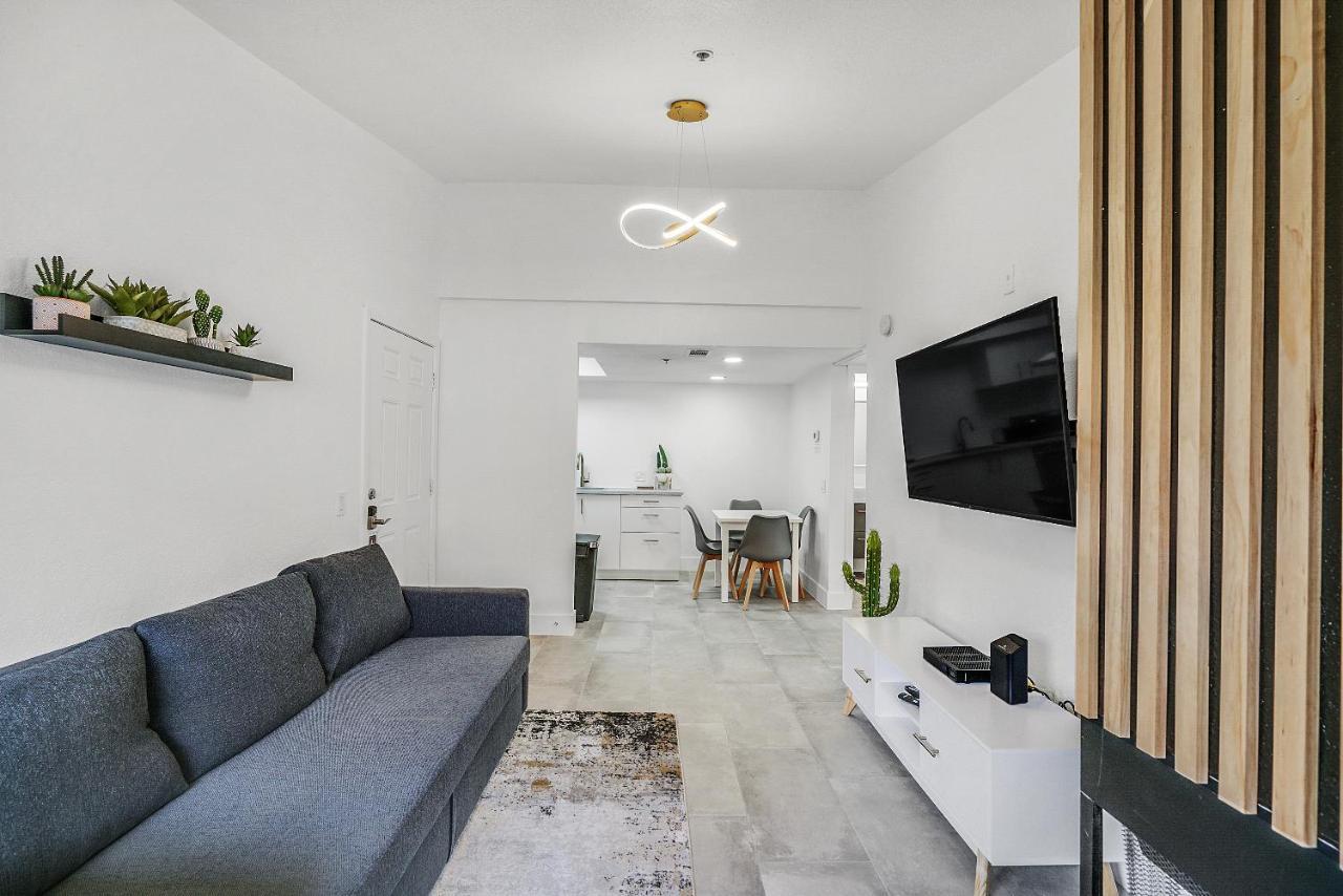 Condo Close To Strip And Raiders Stadium Las Vegas Extérieur photo